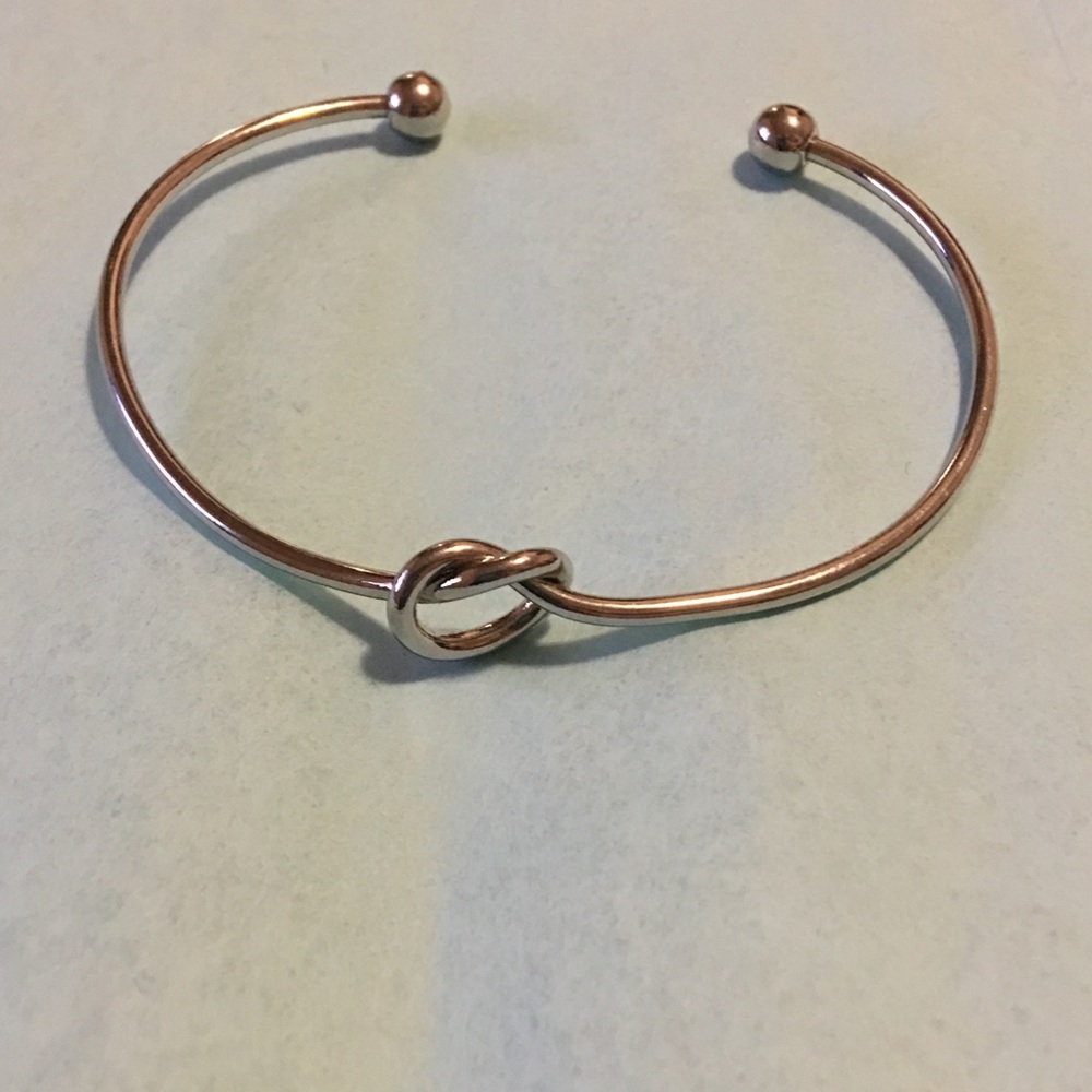Silver knot bracelet